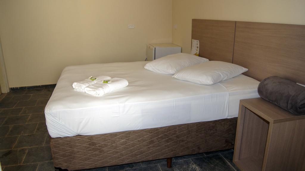 Hotel Pousada Jaguariúna Buitenkant foto