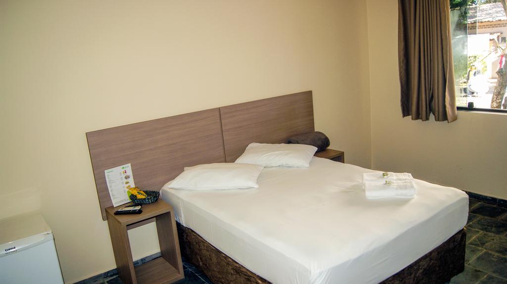 Hotel Pousada Jaguariúna Buitenkant foto